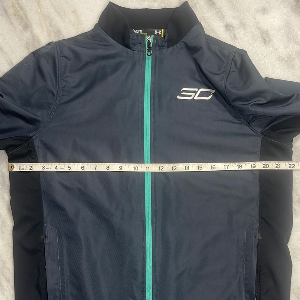 Under Armour Jacket - Picture 6 of 9